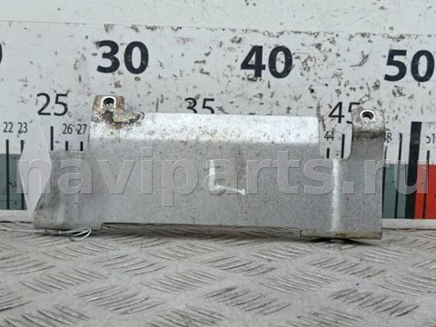 Защита (экран) выпускного коллектора Audi A6, 1998 г., OEM 078253009B, арт. 2201621